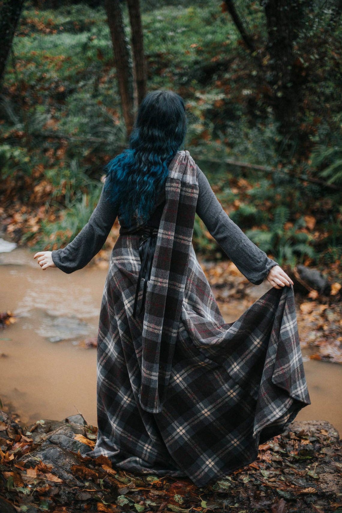 Tartan Oulander Historical Scottish Skirt in Brown and Grey by Costurero Real
