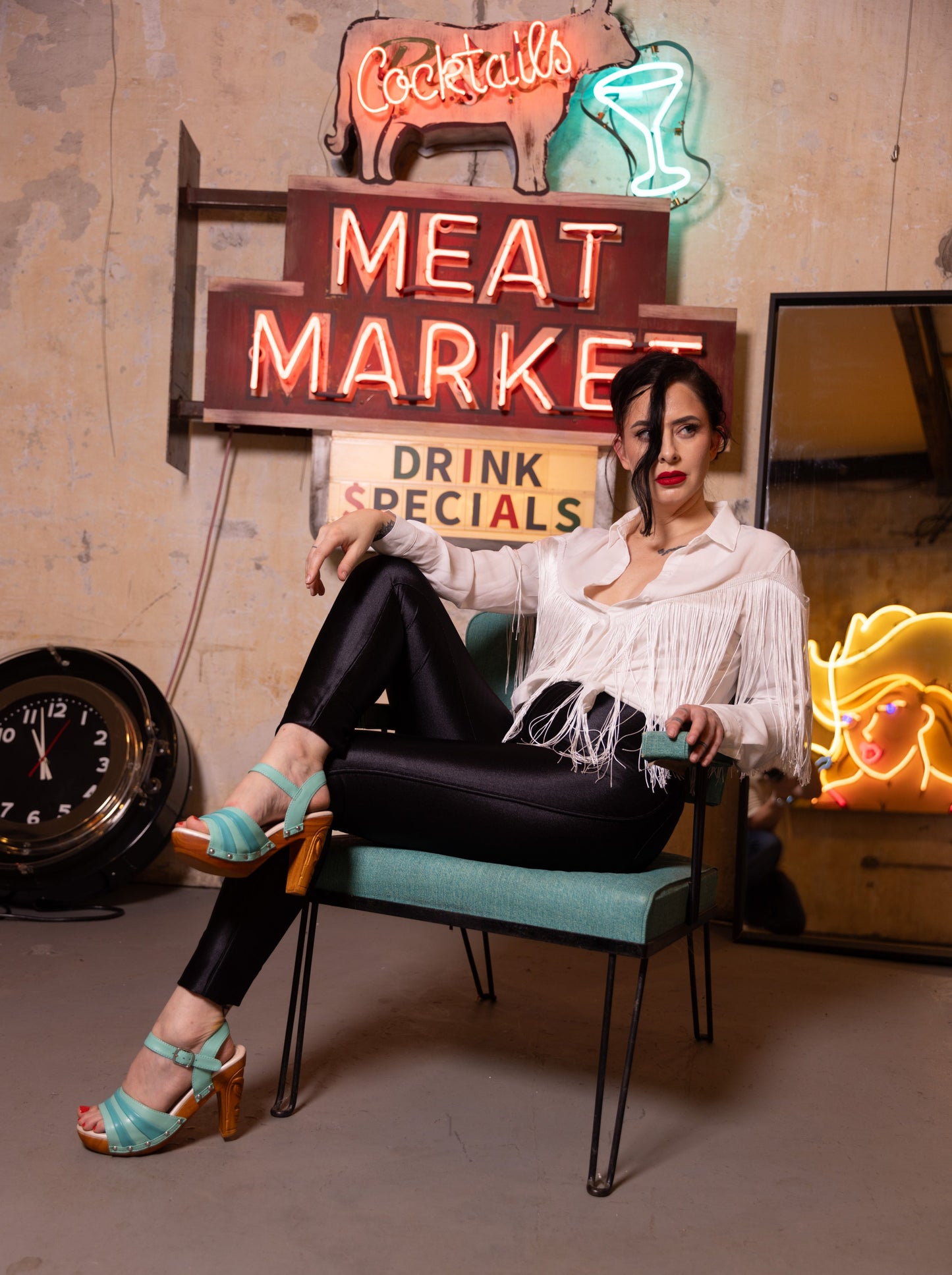 the Rockin' Tiki/with Ankle Strap Shoes - in NEW Holiday