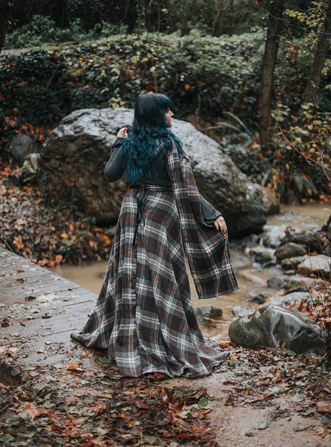 Tartan Oulander Historical Scottish Skirt in Brown and Grey