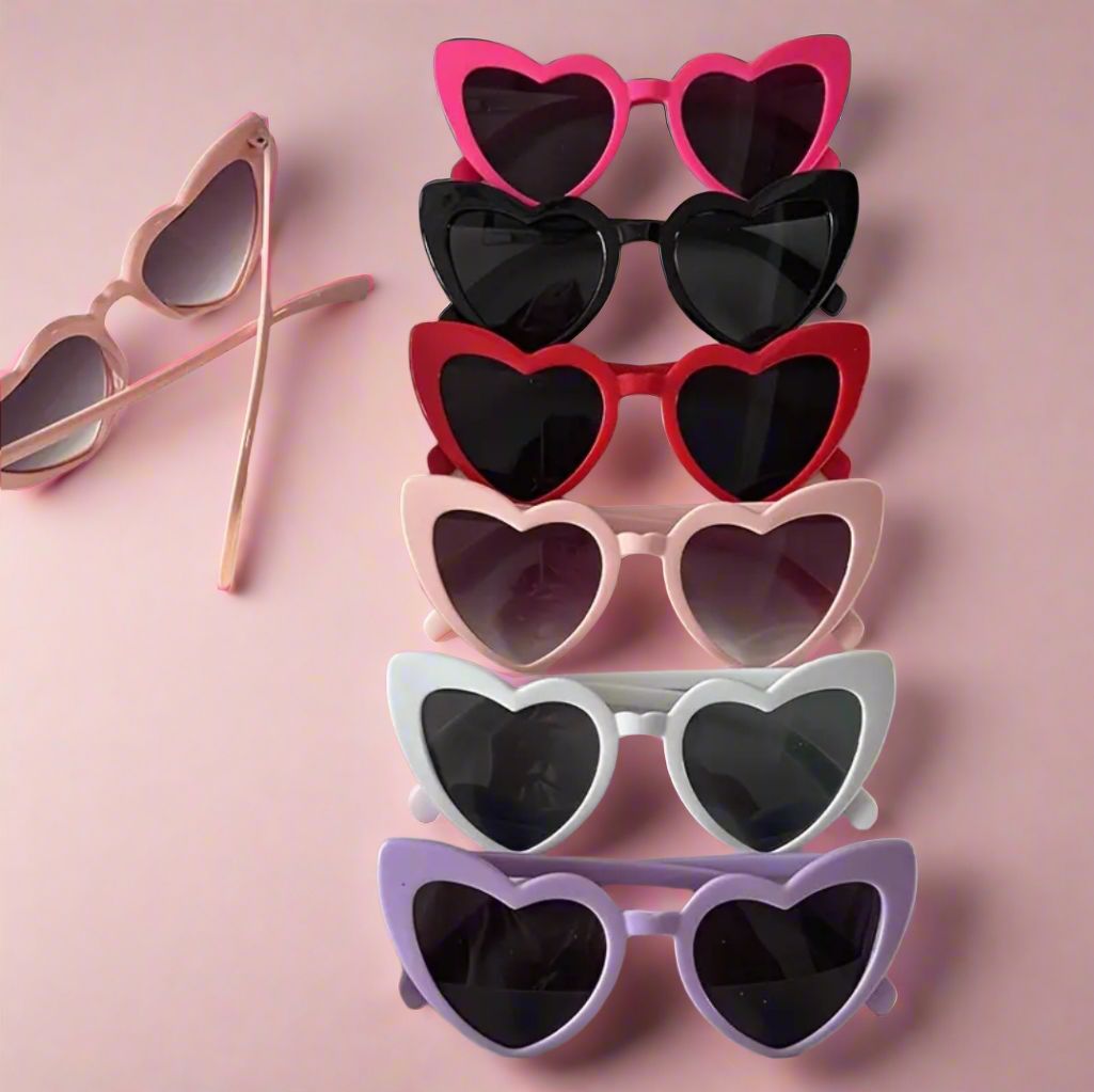 Heart shaped retro pinup rockabilly sunglasses