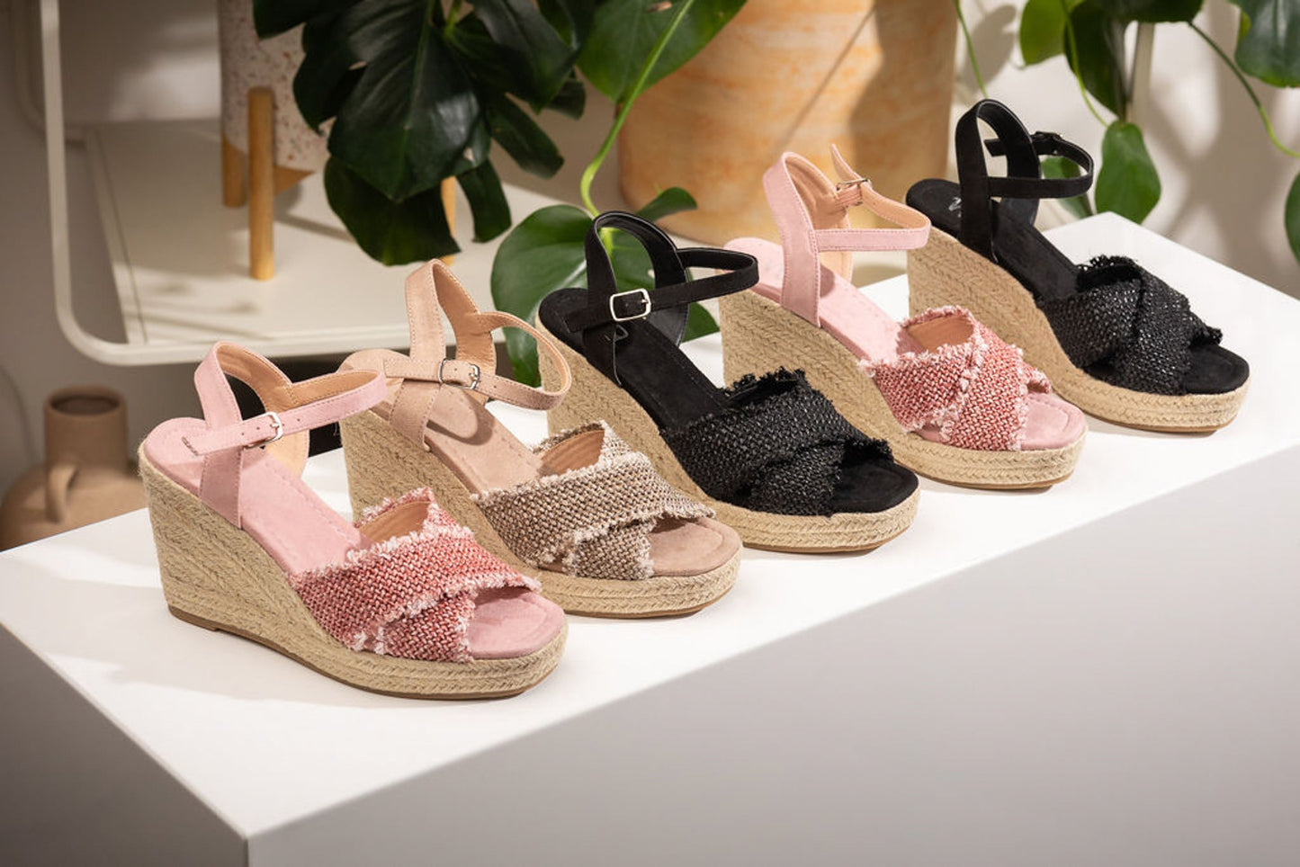 Elinor Wedge Shoes in Black