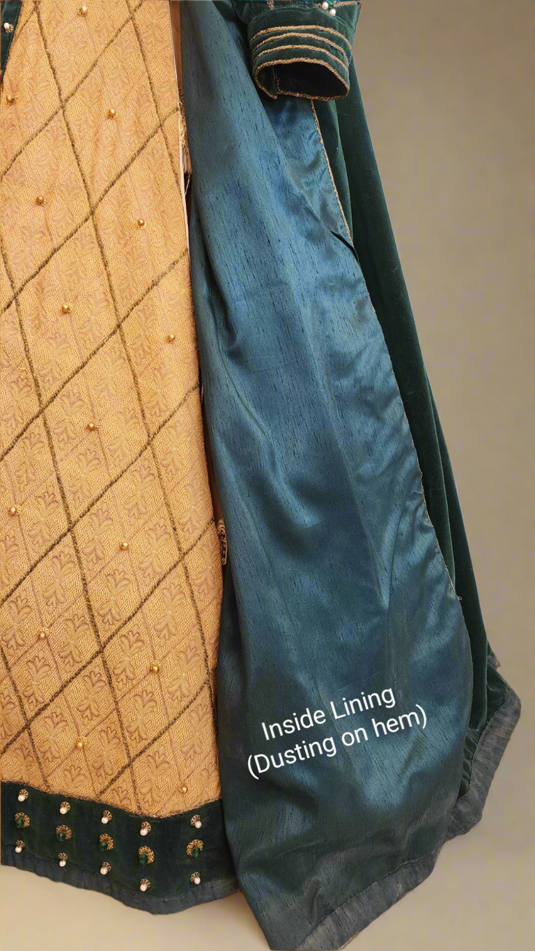 Elizabethan Renaissance 16th Century Forest Green Velvet Gown