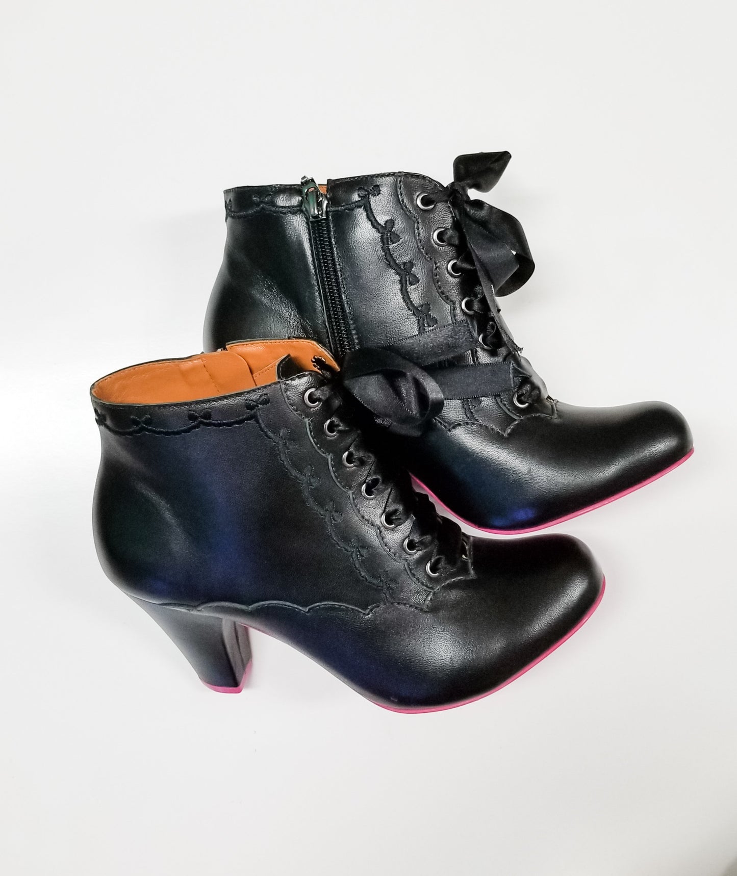 Embroidered Lace Ankle Booties by Cristofoli in black