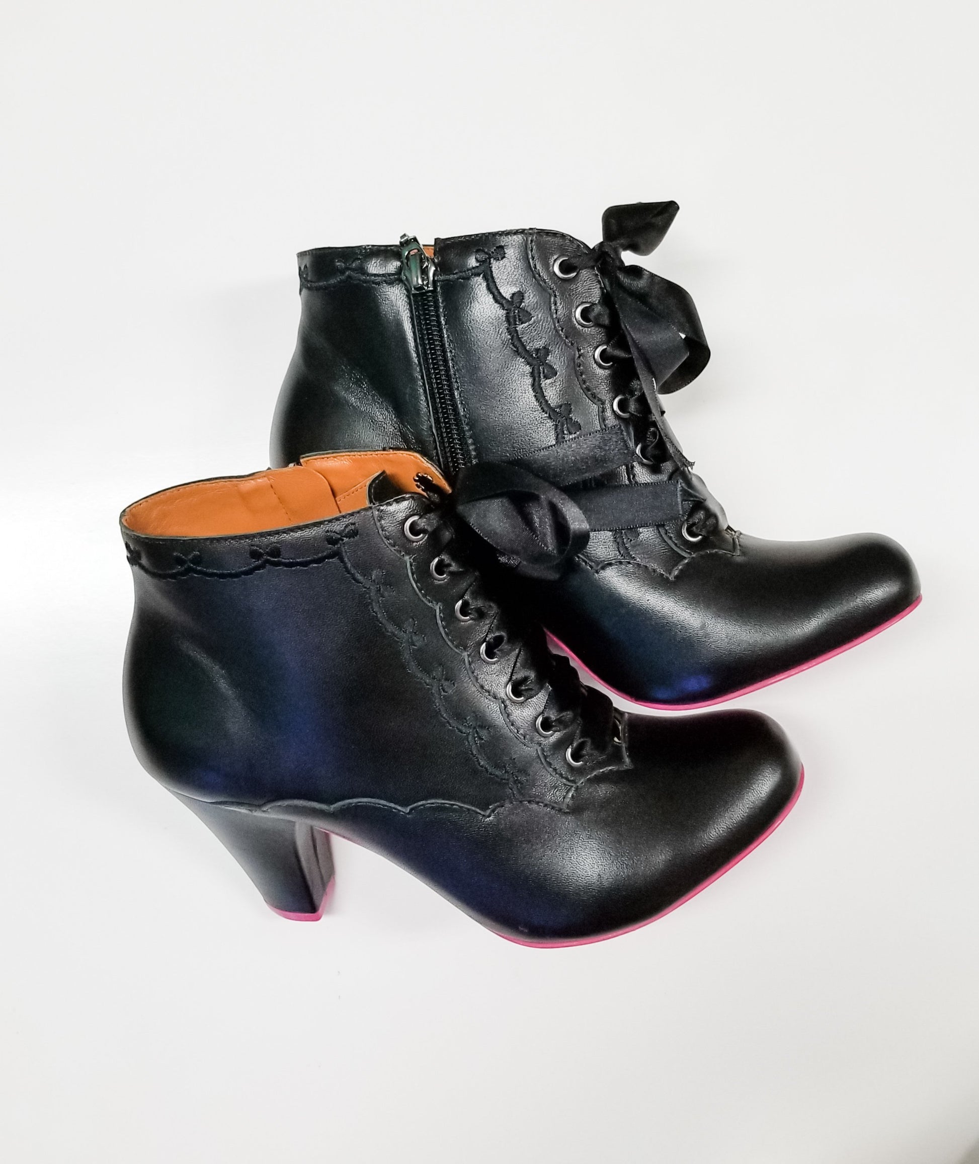 Embroidered Lace Ankle Booties by Cristofoli in black