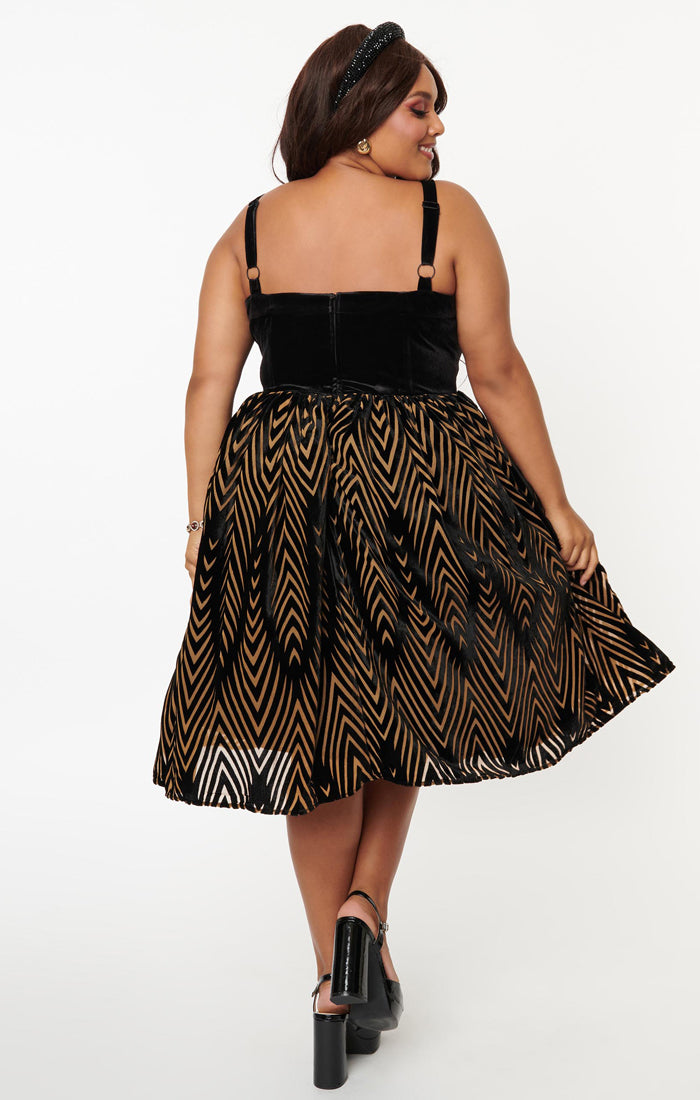 Bertie Black Chevron Swing Dress by Unique Vintage