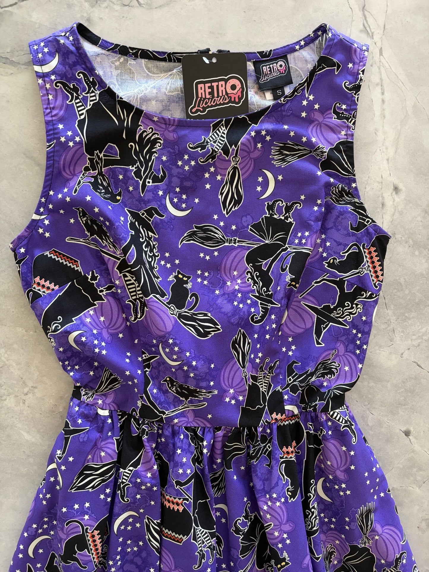 Retrolicious - Glow in the Dark Witches Midi Dress: M