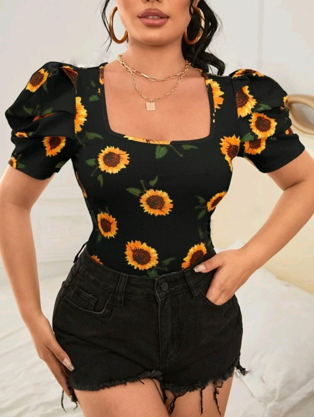 Sunflower Print Puff Sleeve Top