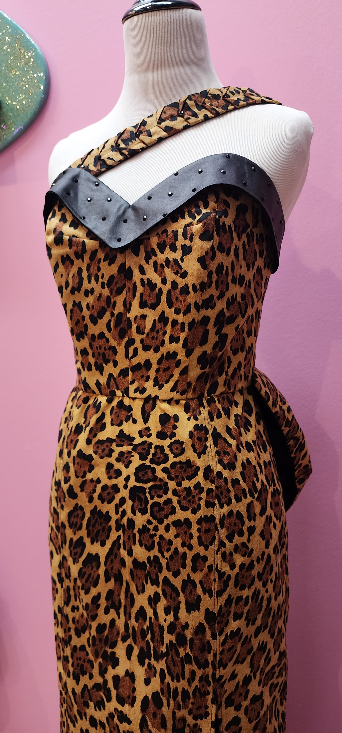 Leopard Print Wiggle Dress by Hollyville