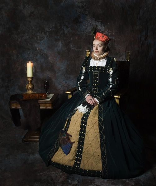 16th Century Elizabethan Renaissance Forest Green Velvet Dress by Hollyville