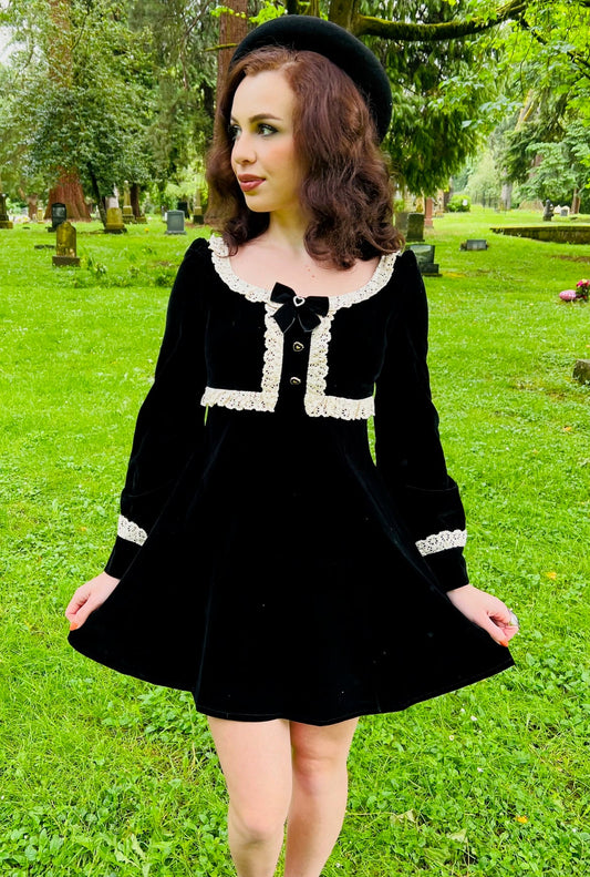 Sabrina - Luscious 60s style Velvet Mini Dress