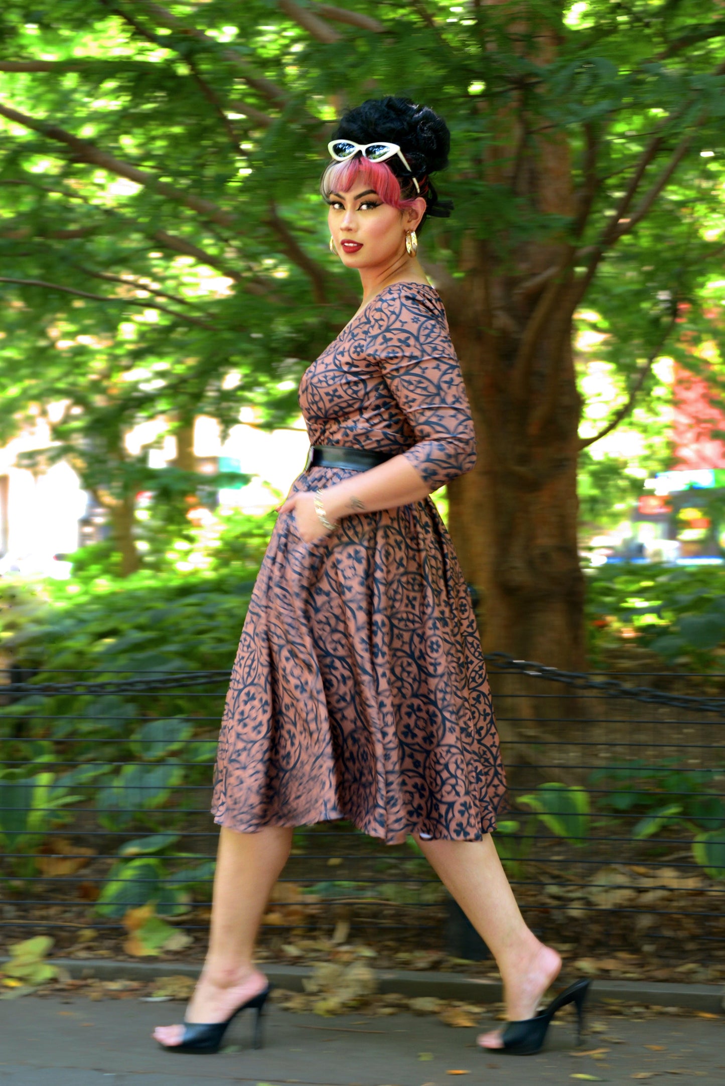 Priscilla Swing Dress in Gold and Black Medallions Print Stretch Twill | Laura Byrnes & Hope Johnstun