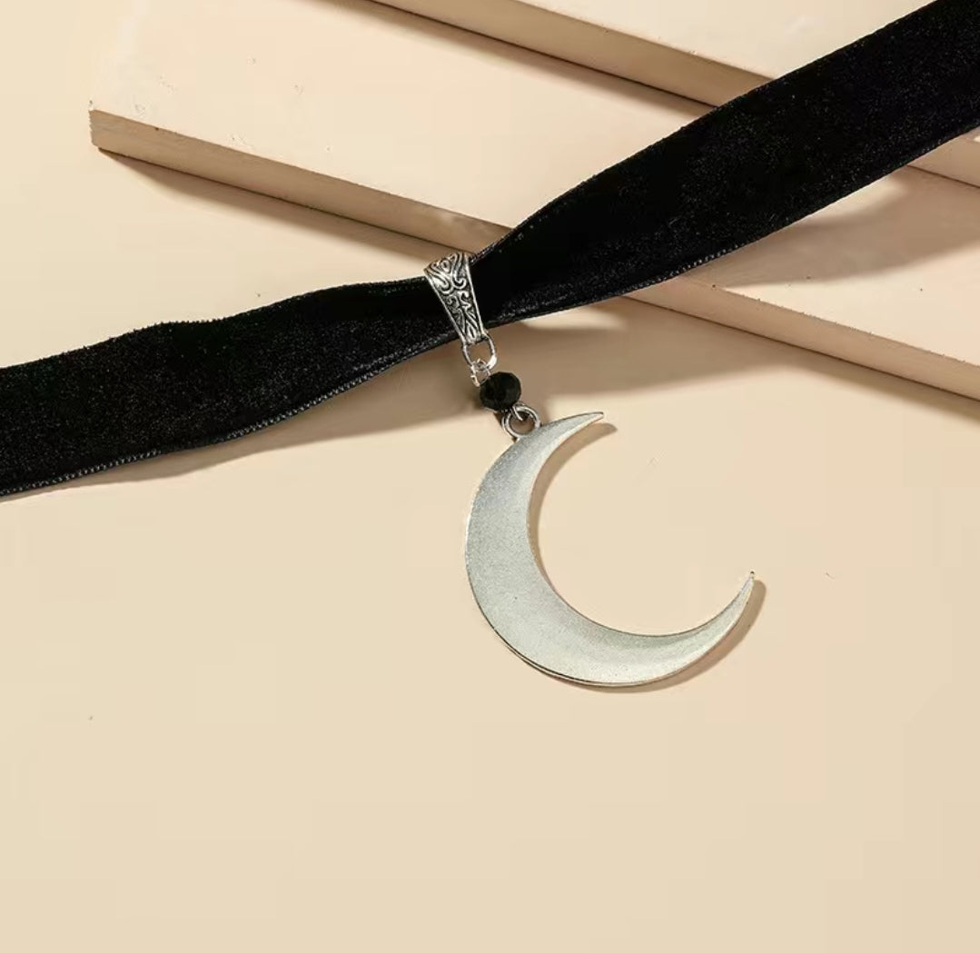 Moon Velvet Necklace