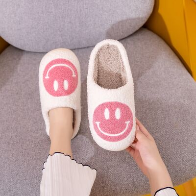 Melody Smiley Face Slippers in Pink