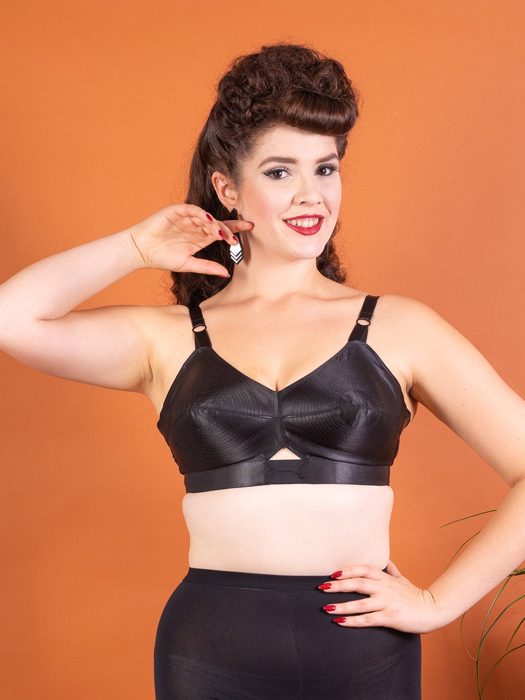 Bullet Bra Maitresse Curve L6072 by What Katie Did