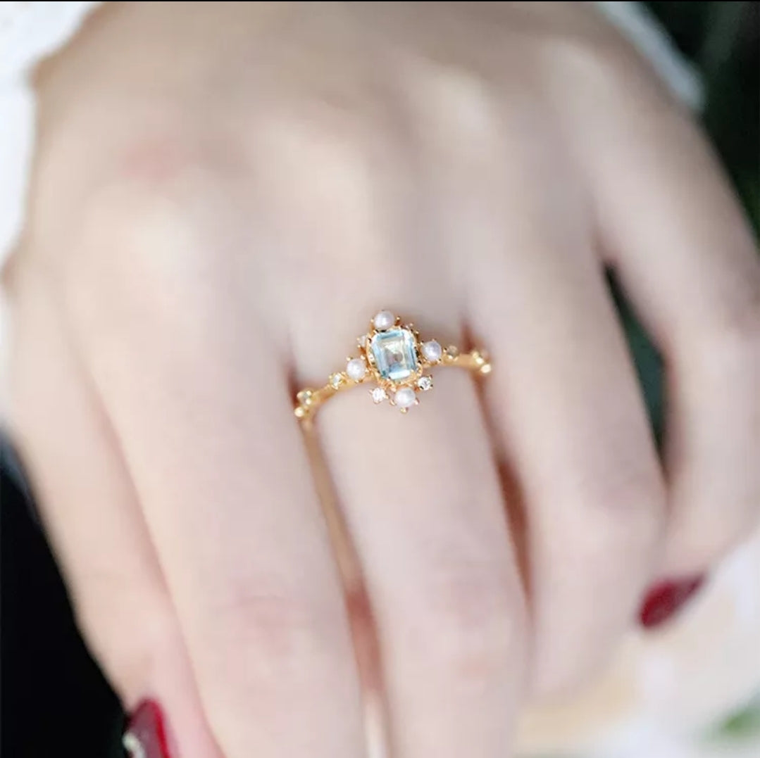 Vintage Inspired Cocktail Fashion Ring