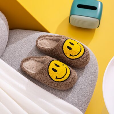 Melody Smiley Face Slippers in Khaki