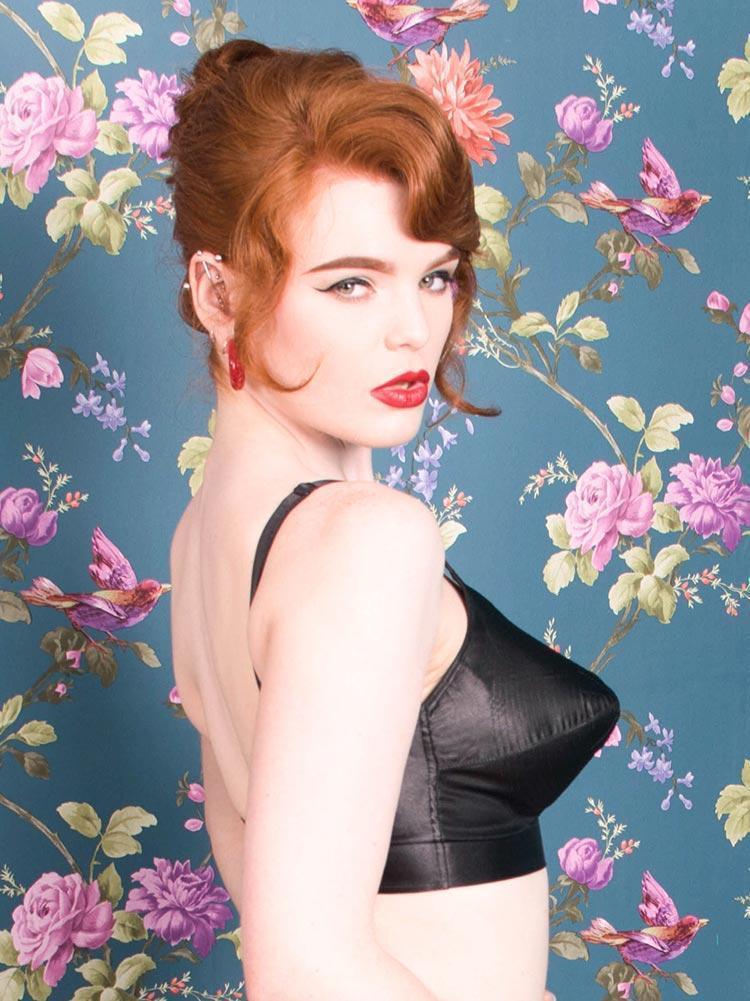 Bullet Bra Chat: History & Tutorial with pinup Miss Lady Lace